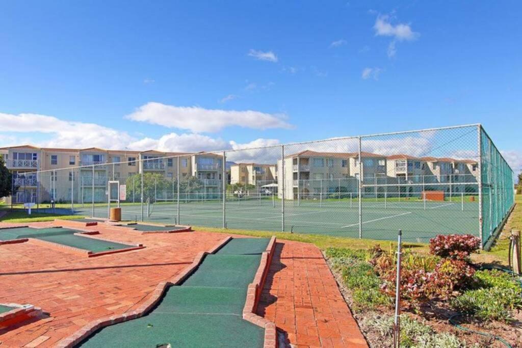Hermanus Beach Club - 106 - Apartment With A View Exteriör bild